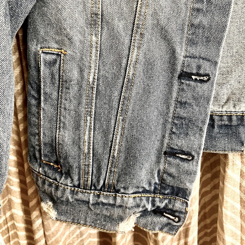Iris Basic Destroyed Denim Jacket Size S/M - image 5